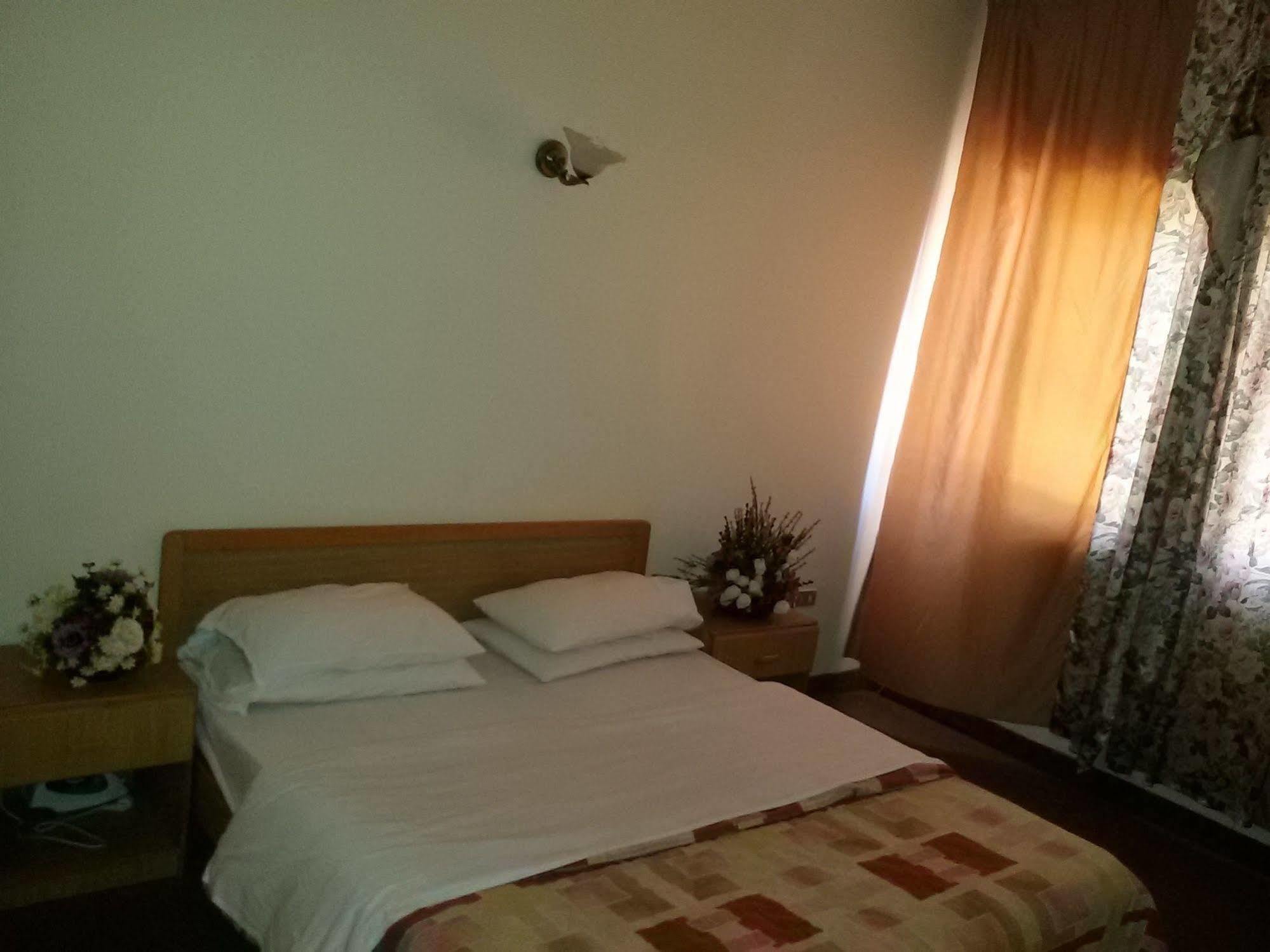 Marmaris Hotel Apartments Amman Bagian luar foto